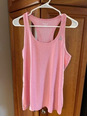 Reebok women’s  Pink Racerback Performance Tanktop, size large, lightweight